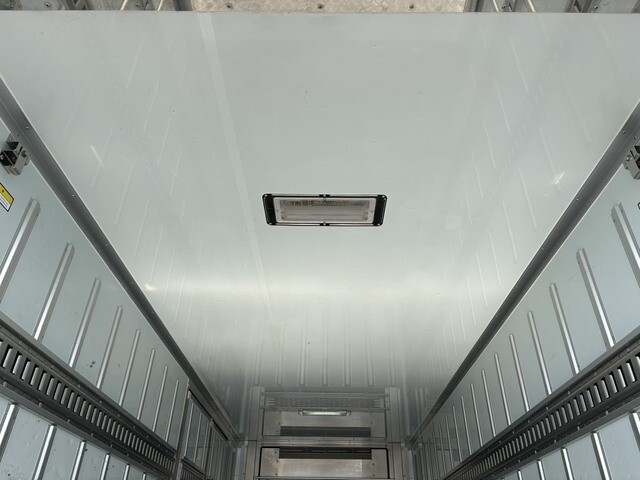 日野デュトロ冷凍車（冷蔵車）小型（2t・3t）[写真17]