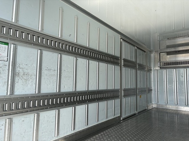 日野デュトロ冷凍車（冷蔵車）小型（2t・3t）[写真18]