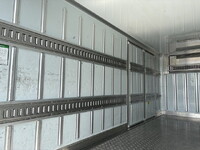 日野デュトロ冷凍車（冷蔵車）小型（2t・3t）[写真19]