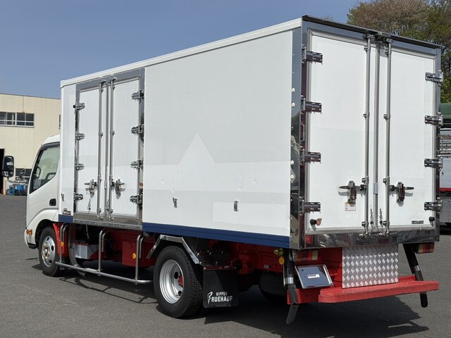 日野デュトロ冷凍車（冷蔵車）小型（2t・3t）[写真02]