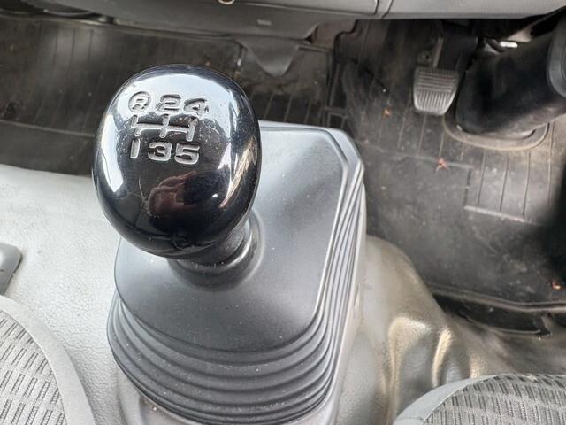 日野デュトロ冷凍車（冷蔵車）小型（2t・3t）[写真32]