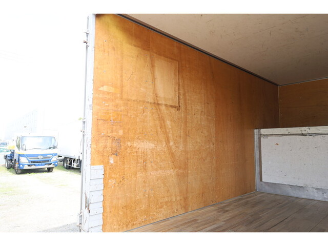 三菱ふそうキャンター冷凍車（冷蔵車）小型（2t・3t）[写真17]