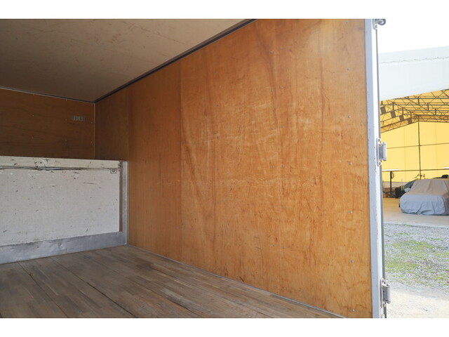 三菱ふそうキャンター冷凍車（冷蔵車）小型（2t・3t）[写真18]