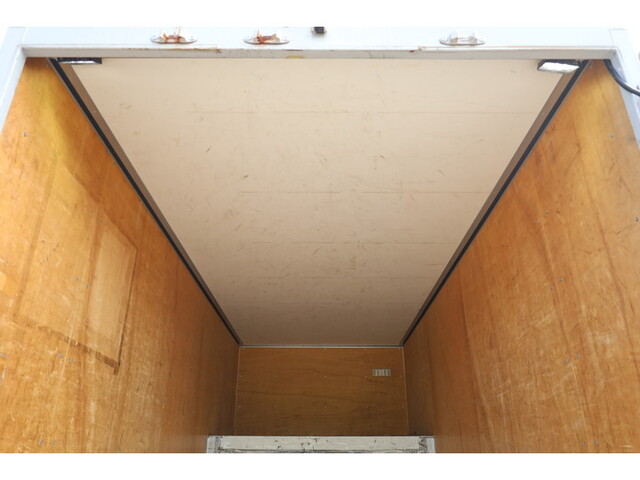 三菱ふそうキャンター冷凍車（冷蔵車）小型（2t・3t）[写真20]