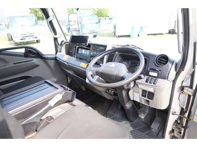 三菱ふそうキャンター冷凍車（冷蔵車）小型（2t・3t）[写真26]