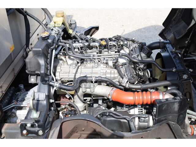 三菱ふそうキャンター冷凍車（冷蔵車）小型（2t・3t）[写真29]