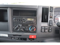 いすゞエルフアルミバン小型（2t・3t）[写真26]