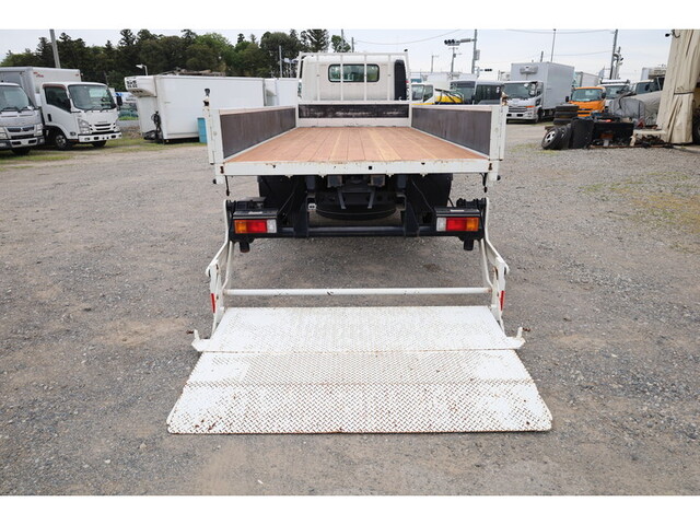 日野デュトロ平ボディ小型（2t・3t）[写真13]