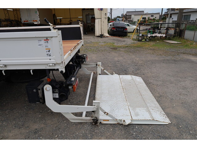 日野デュトロ平ボディ小型（2t・3t）[写真14]