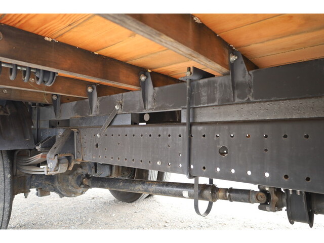 日野デュトロ平ボディ小型（2t・3t）[写真21]