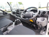 日野デュトロ平ボディ小型（2t・3t）[写真26]