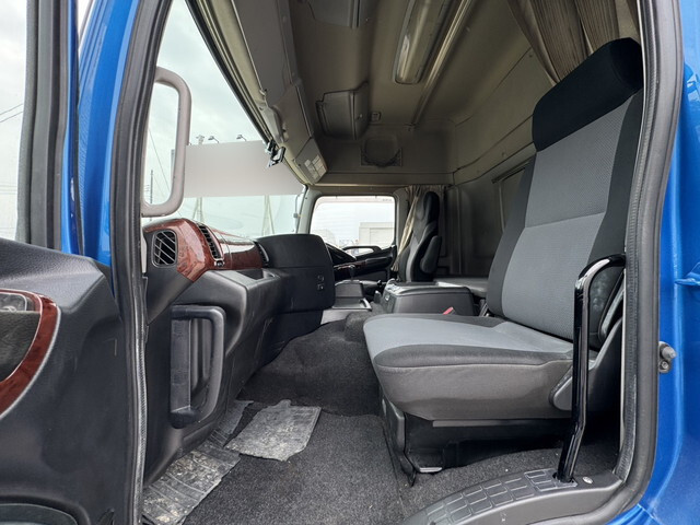 日野プロフィア冷凍車（冷蔵車）大型（10t）[写真11]