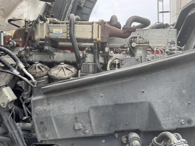 日野プロフィア冷凍車（冷蔵車）大型（10t）[写真18]