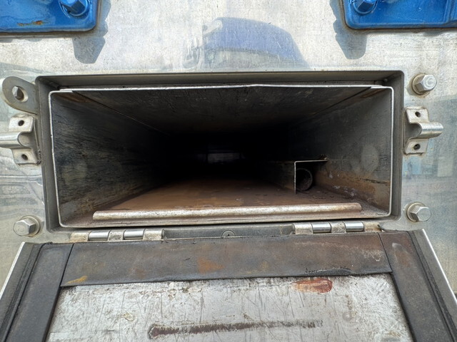 日野プロフィア冷凍車（冷蔵車）大型（10t）[写真28]