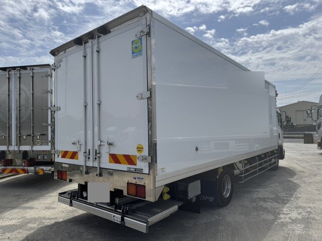 いすゞフォワード冷凍車（冷蔵車）増トン（6t・8t）[写真04]