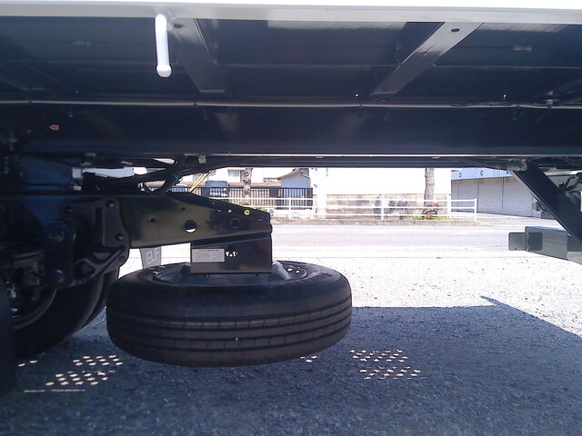 いすゞエルフセーフティローダー小型（2t・3t）[写真11]