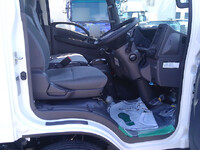 いすゞエルフセーフティローダー小型（2t・3t）[写真24]