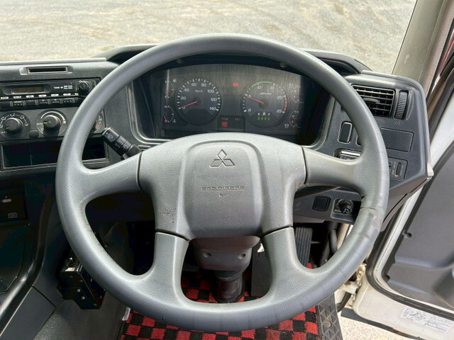 三菱ふそうスーパーグレートダンプ大型（10t）[写真17]