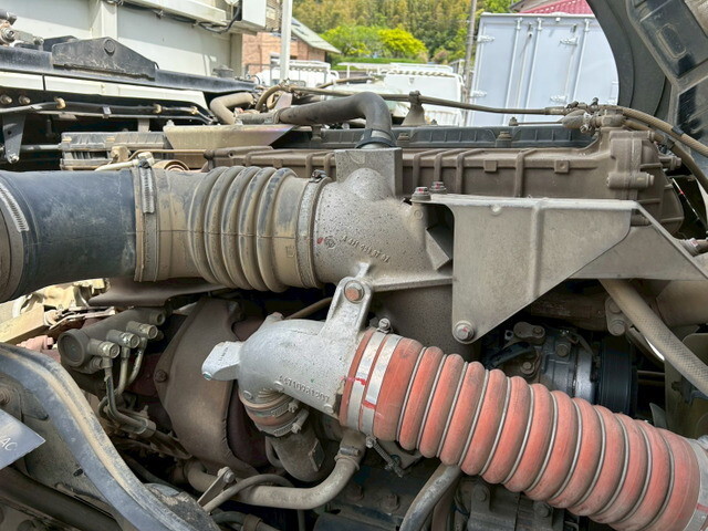 三菱ふそうスーパーグレートダンプ大型（10t）[写真25]