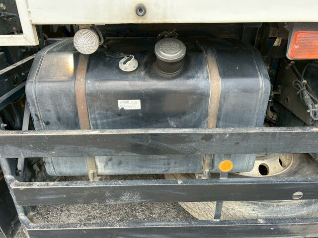 三菱ふそうスーパーグレートダンプ大型（10t）[写真30]