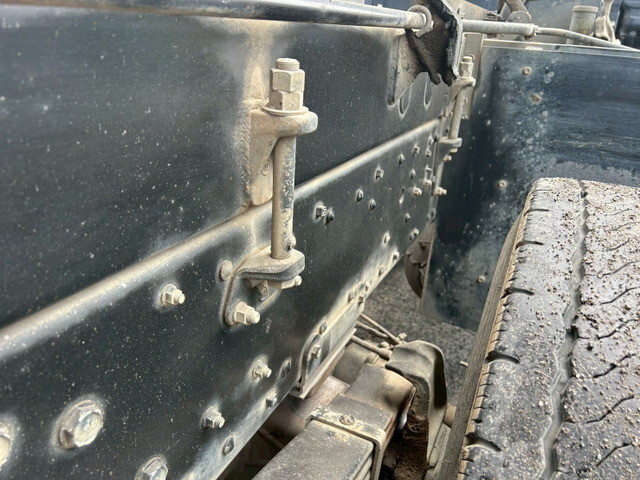 三菱ふそうスーパーグレートダンプ大型（10t）[写真32]