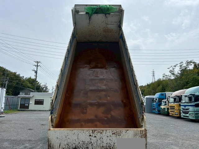 三菱ふそうスーパーグレートダンプ大型（10t）[写真09]