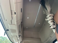 日野プロフィアトレーラーヘッド（トラクターヘッド）大型（10t）[写真17]