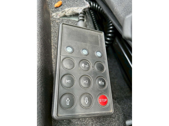 日野プロフィアトレーラーヘッド（トラクターヘッド）大型（10t）[写真32]