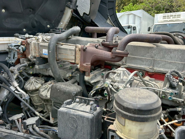 日野プロフィアトレーラーヘッド（トラクターヘッド）大型（10t）[写真33]