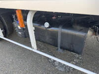 いすゞエルフ保冷バン小型（2t・3t）[写真16]