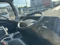 いすゞエルフ保冷バン小型（2t・3t）[写真20]