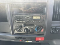 いすゞエルフ保冷バン小型（2t・3t）[写真22]