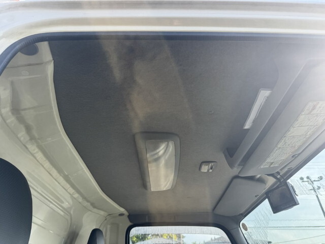 いすゞエルフ保冷バン小型（2t・3t）[写真27]