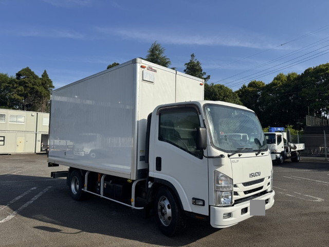 いすゞエルフ保冷バン小型（2t・3t）[写真03]