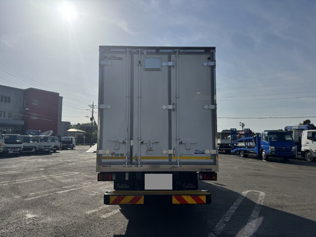 いすゞエルフ保冷バン小型（2t・3t）[写真06]