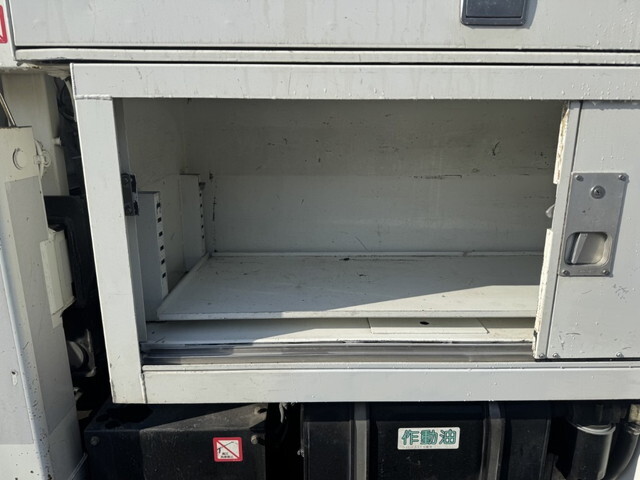 日野デュトロ高所作業車小型（2t・3t）[写真06]