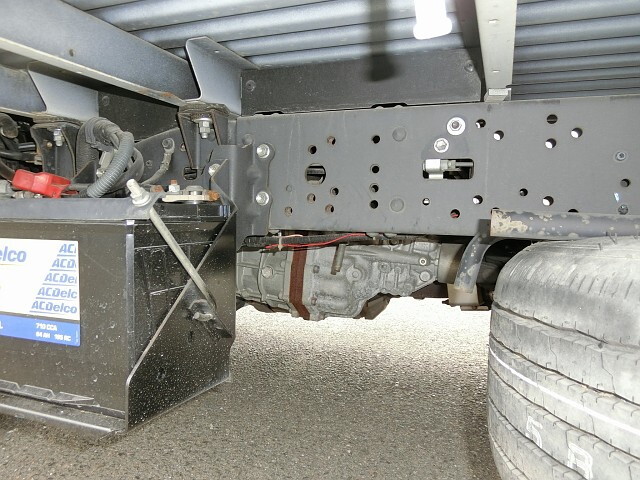 トヨタトヨエース平ボディ小型（2t・3t）[写真13]