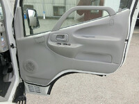 トヨタトヨエース平ボディ小型（2t・3t）[写真19]