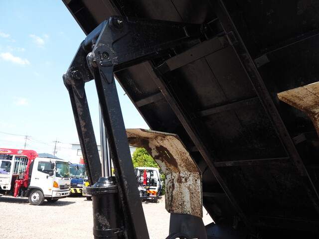 いすゞフォワード深ダンプ（土砂禁ダンプ）中型（4t）[写真25]