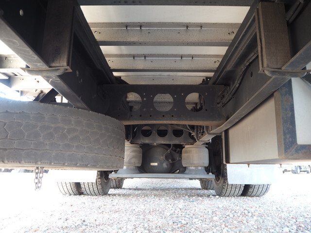 三菱ふそうスーパーグレートパネルウイング大型（10t）[写真23]