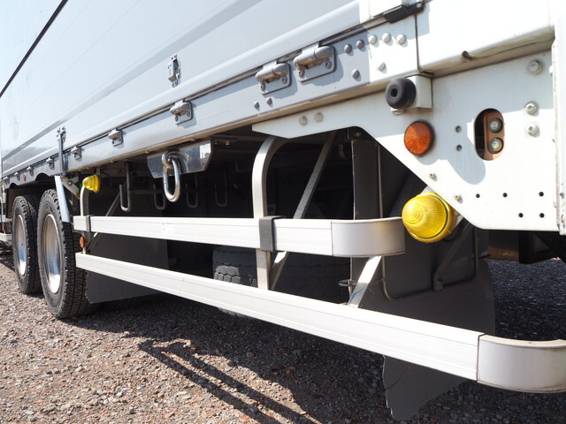 三菱ふそうスーパーグレートパネルウイング大型（10t）[写真24]