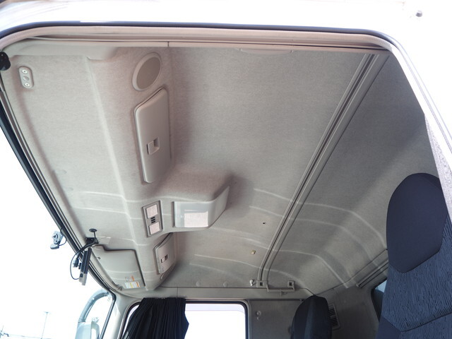 三菱ふそうスーパーグレートパネルウイング大型（10t）[写真28]