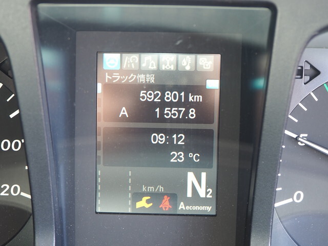 三菱ふそうスーパーグレートパネルウイング大型（10t）[写真38]