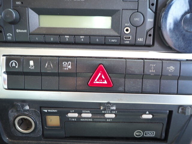 三菱ふそうスーパーグレートパネルウイング大型（10t）[写真40]