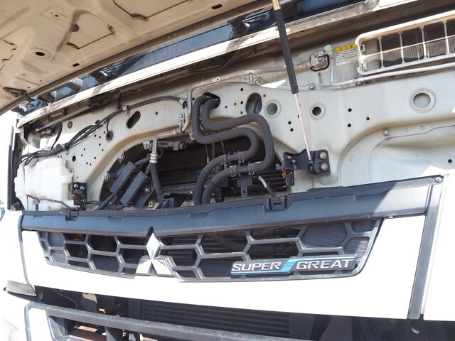 三菱ふそうスーパーグレートパネルウイング大型（10t）[写真09]