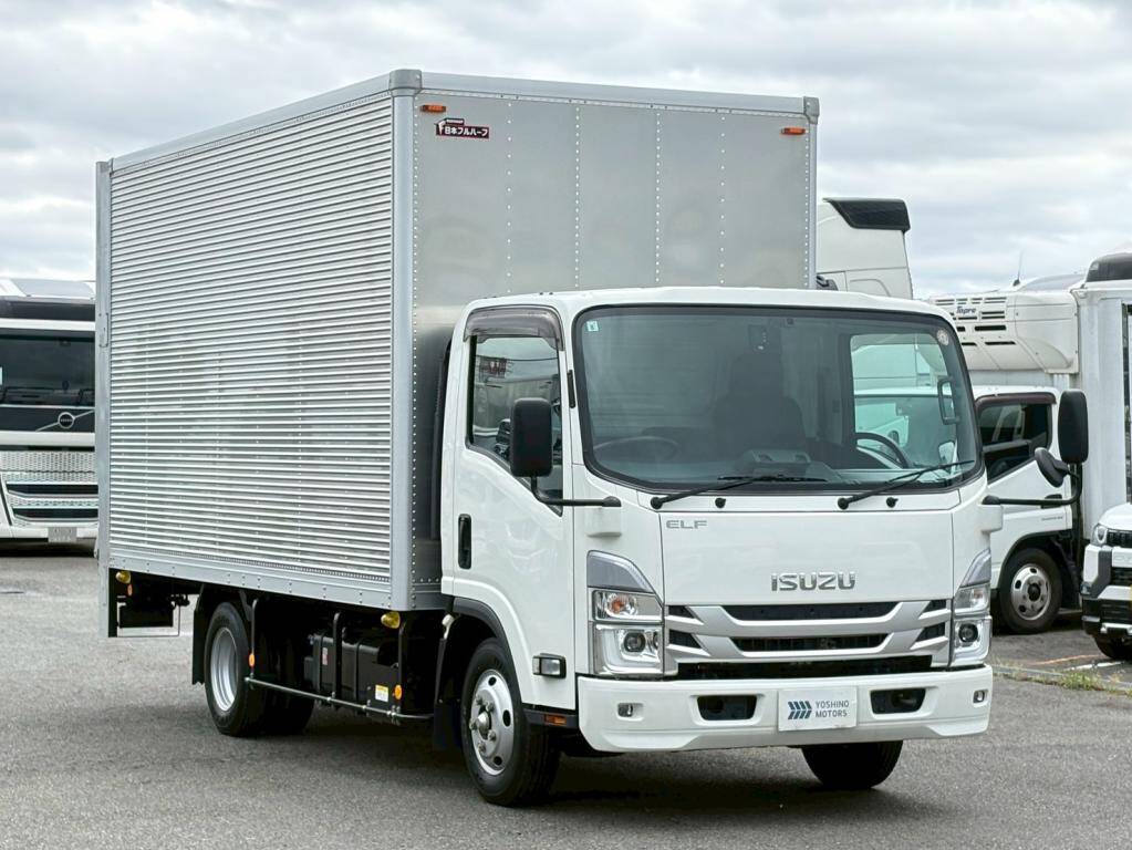 いすゞエルフアルミバン小型（2t・3t）[写真02]