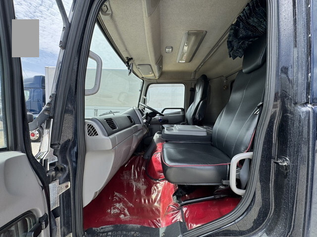 UDトラックスその他の車種冷蔵冷凍ウイング中型（4t）[写真13]