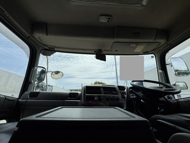 UDトラックスその他の車種冷蔵冷凍ウイング中型（4t）[写真14]