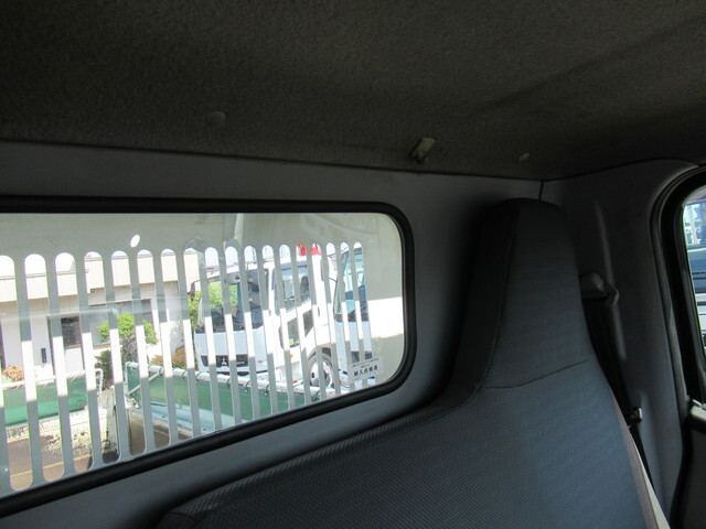 三菱ふそうキャンターダンプ小型（2t・3t）[写真33]