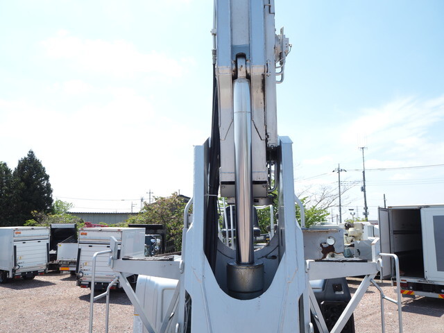 日野レンジャー穴掘建柱車中型（4t）[写真11]